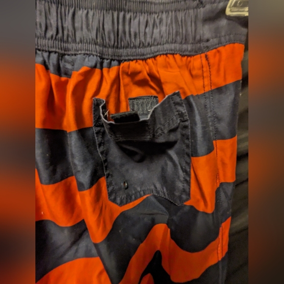 Gymboree Red and Blue Swimshorts- boys 8 - Picture 4 of 10